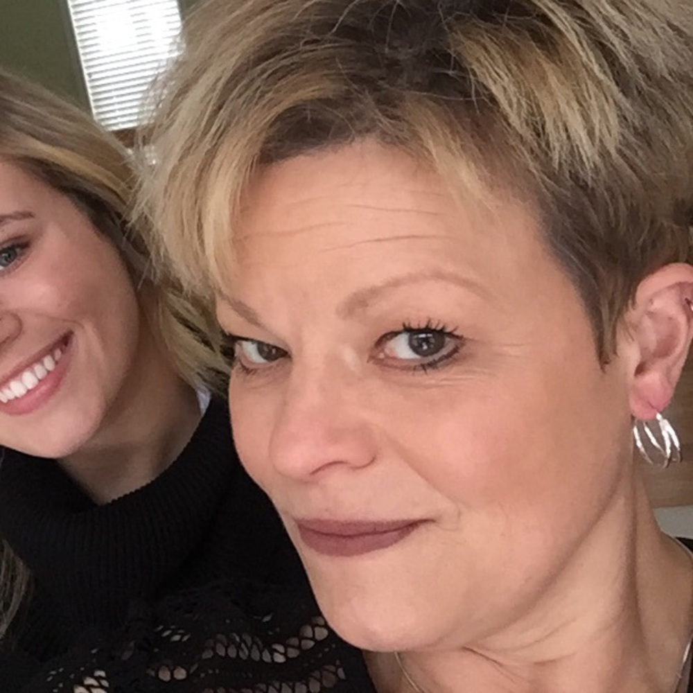Meet your Posher, Connie